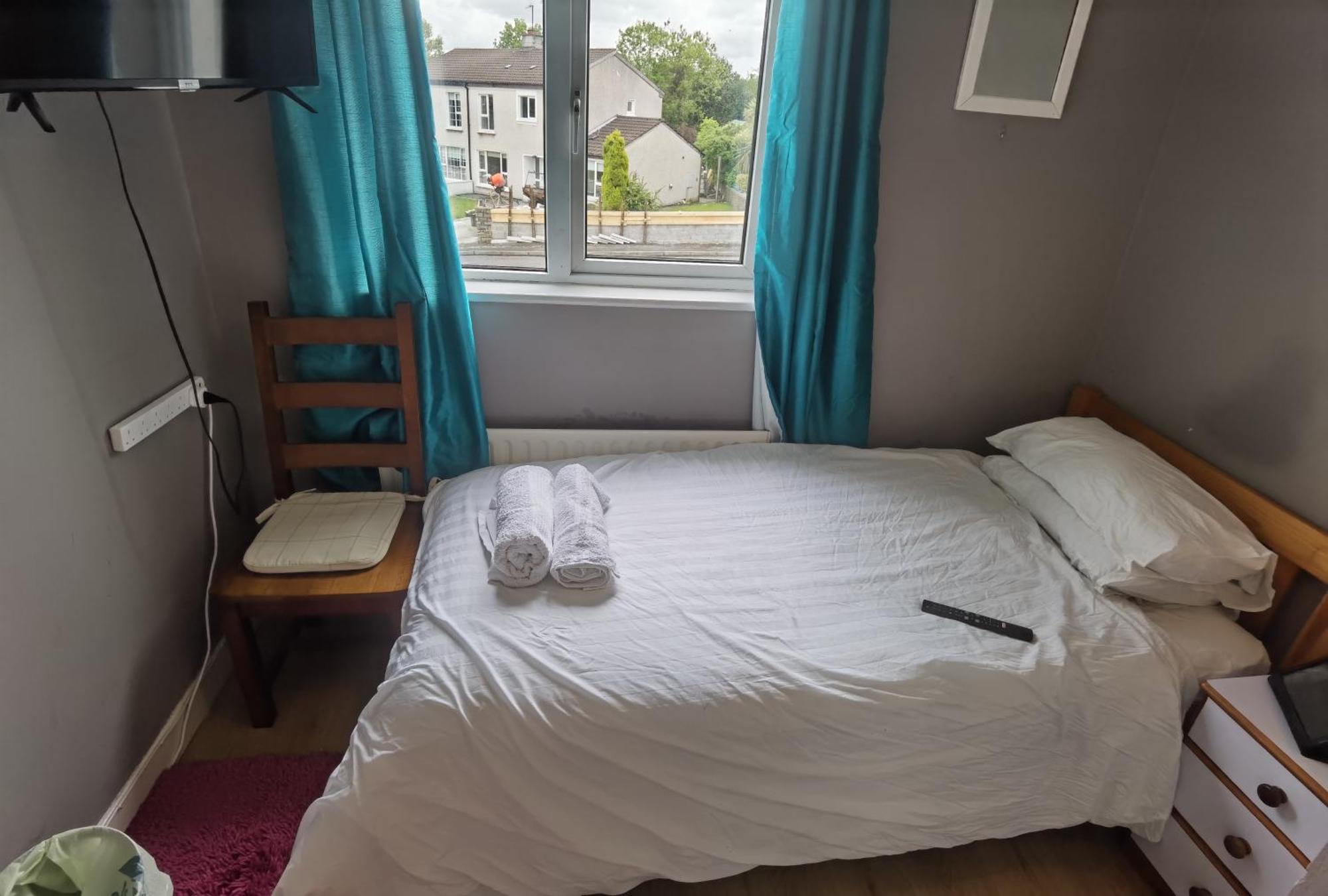 Travelmore Letterkenny Room photo