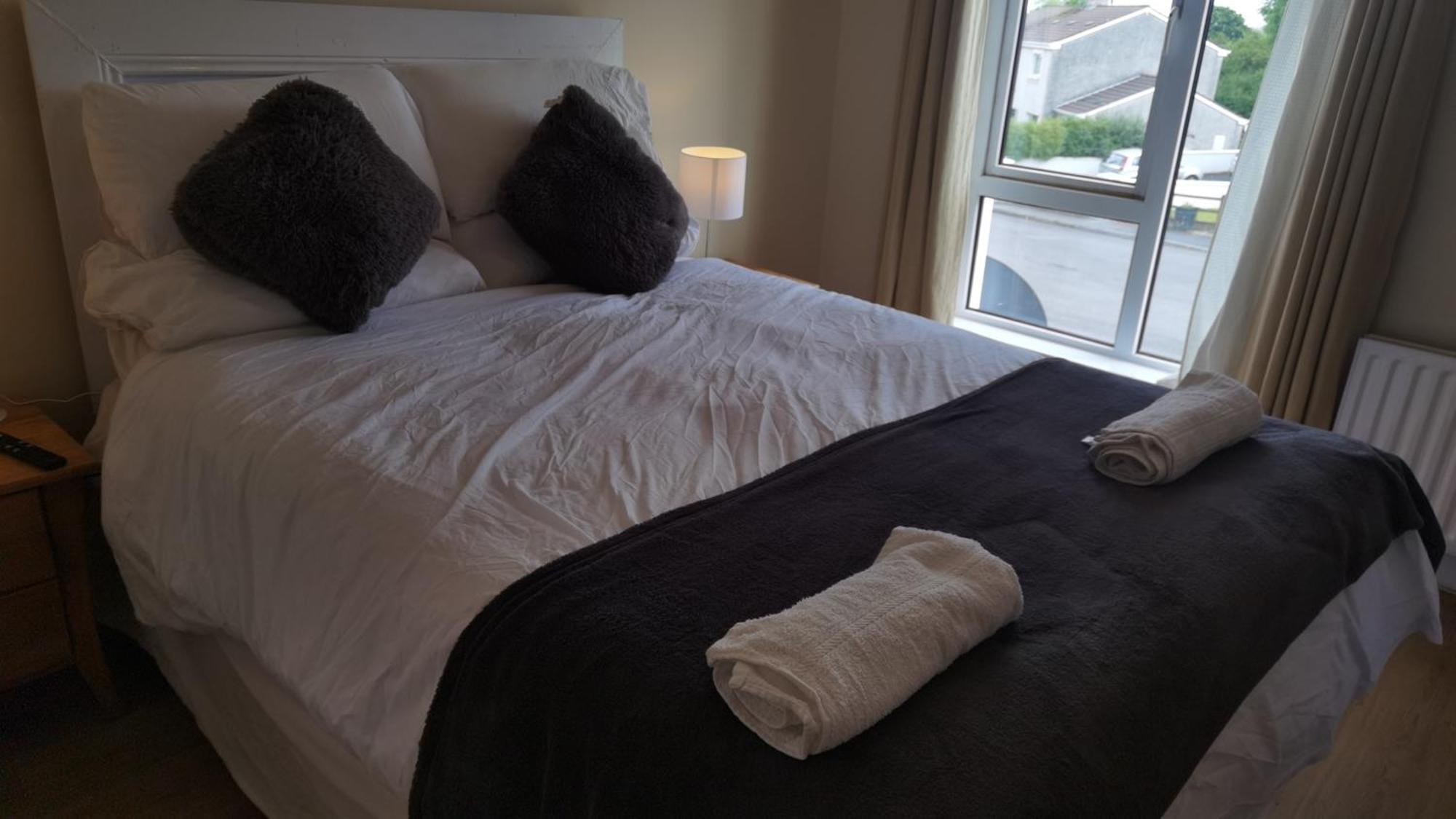 Travelmore Letterkenny Room photo
